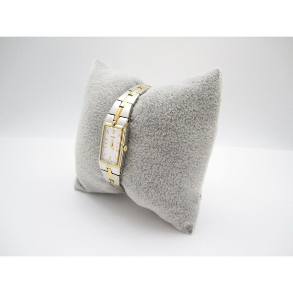 Women Seiko Quartz WR Analog 13mm Tank Watch (H889) "New Battery" 2E20-0AY0 - Picture 5 of 12